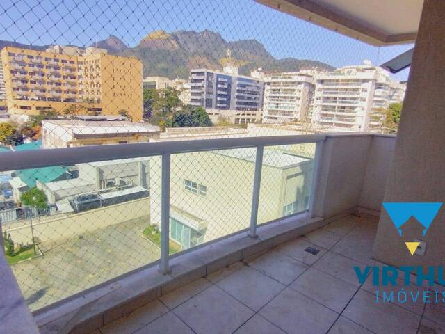 Venda em Freguesia (Jacarepaguá) - Rio de Janeiro